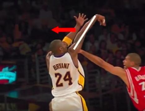 科比投篮动作拆解,出手点,眼睛焦点,膝盖动作等细节分析