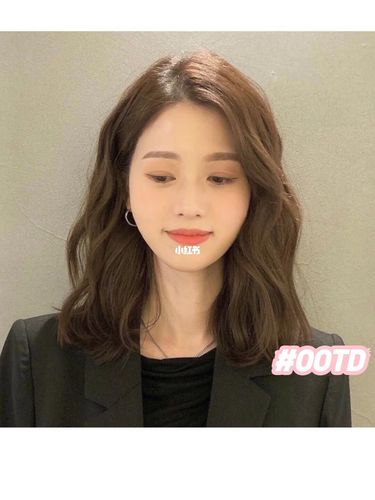 齐肩法式烫发～国字脸 菱形脸 圆脸都适合_发型_圆脸