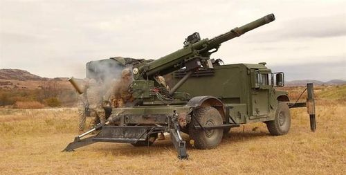 美国山寨我军,为悍马装榴弹炮?猛士版车载炮更强是机动部队神器