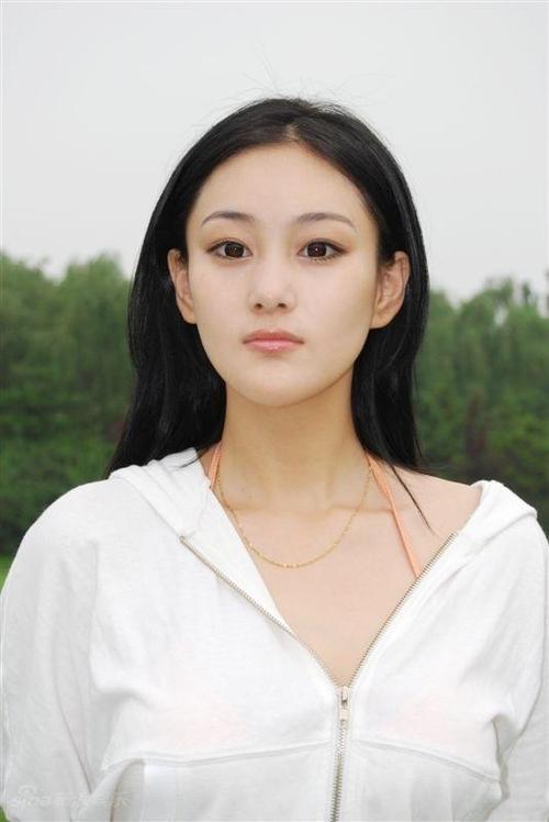 资料图片:演员张馨予精彩写真(4)