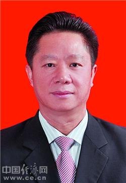 2012年1月后,任潮州市委常委,市纪委书记;2011年11月后,任潮州市委
