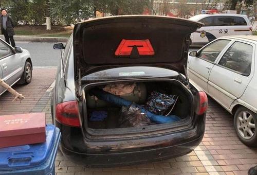 3秒开锁!专偷汽车后备箱