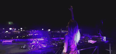 创意抖音风企业邀请函 | h5微场景制作-易企秀(www.eqxiu.com)