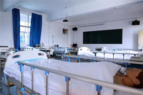 郑州医药健康职业学院计划招生1000人,各专业文理兼收