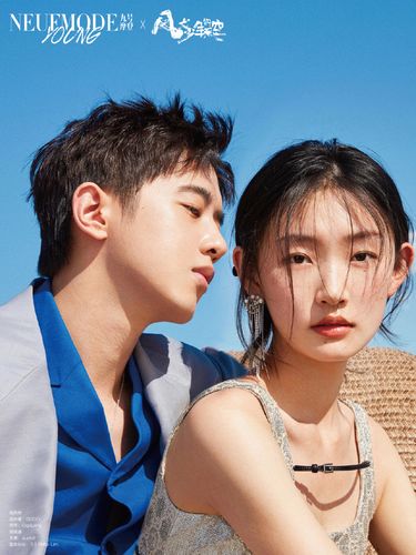 张婧仪梁靖康周依然周游合体写真图片1113