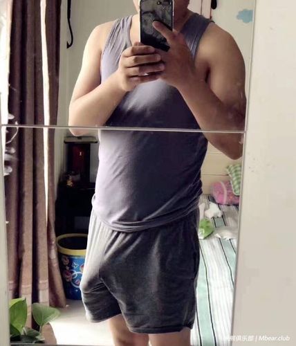 肌霸 – 米熊俱乐部