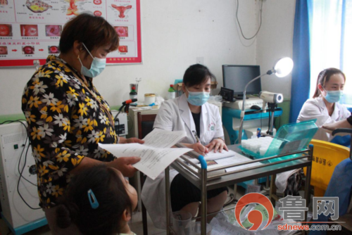 菏泽牡丹区安兴镇中心卫生院开展适龄妇女"两癌"筛查活动