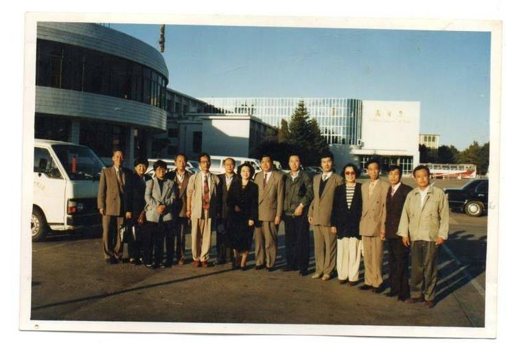 吉林大学物理系68届2班同学老照片