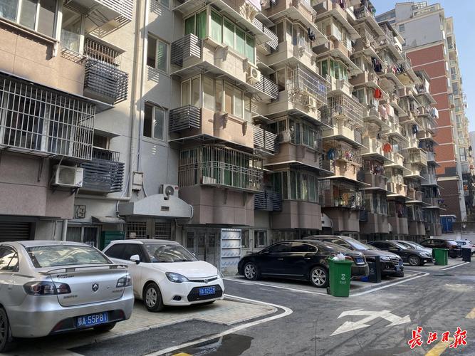 建起自己的"口袋公园" 理顺停车,通行秩序,这个小区成汉阳老旧小区