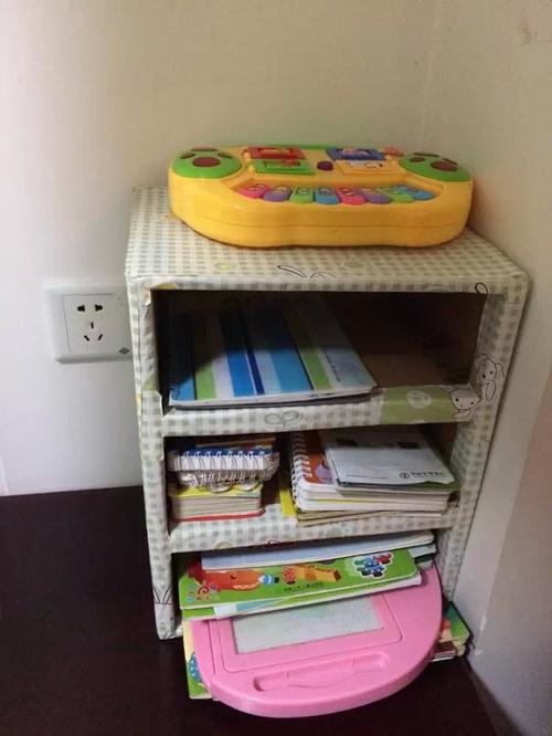 废物利用宝宝的书柜