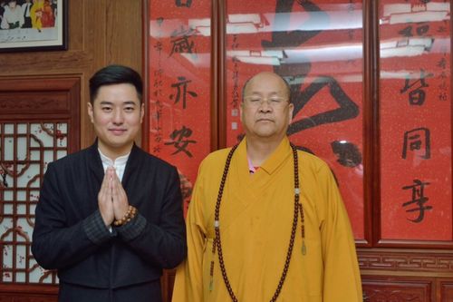 张云和常敏法师合影留念