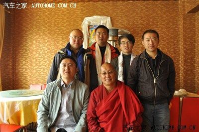 机缘巧合,有机会拜见结古寺2位活佛