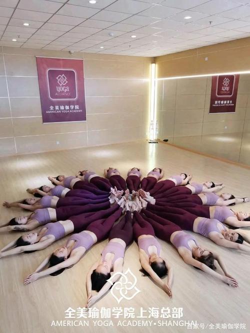 全美瑜伽学院|毕业不说再见,全美瑜伽学院是你们永远的 "家"!