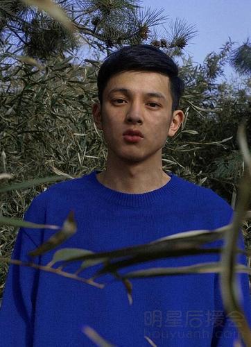 王润泽童年照 王润泽图片大全