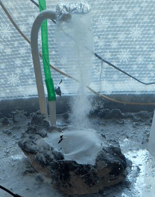 别太长 再把进水管用弯头拐到流沙瀑布的后方 保证沙子能持续从泵口抽