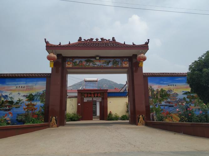在泌阳县下碑寺乡的角子山,颜值高的不仅仅是飞驰的骏马