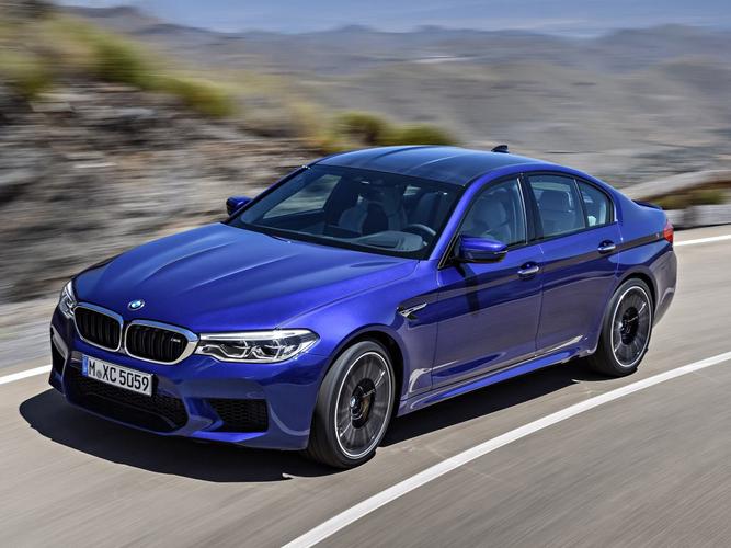 宝马m52018款 自动基本型