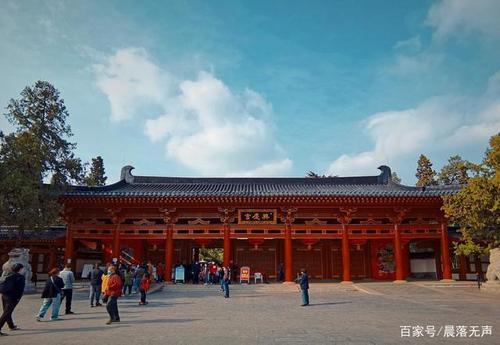 西安兴庆宫公园南门