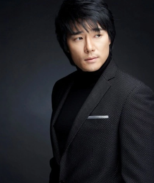 李泰坤图片大全