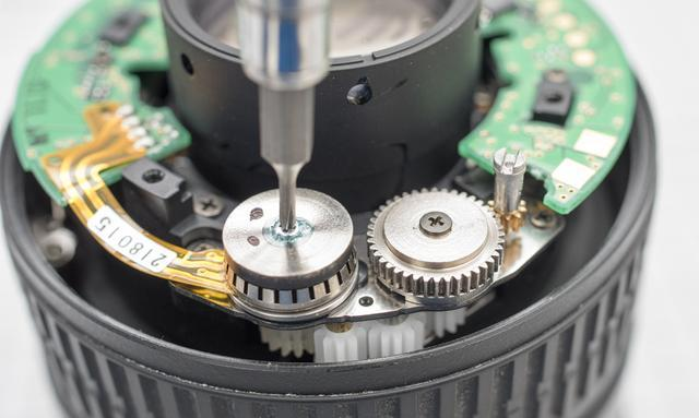 超声波电机的工作原理和特点