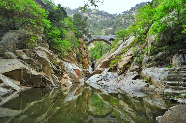 莱芜房干九龙大峡谷