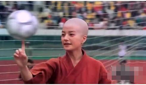 5大当红女星光头照,章子怡丑哭,赵薇搞笑,她比范冰冰更美