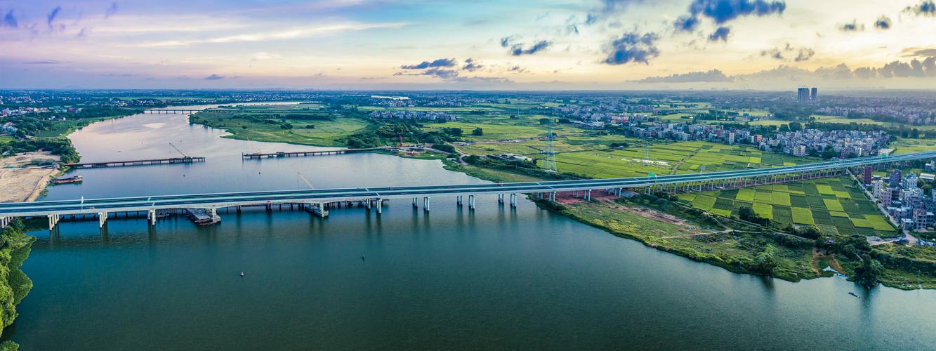 汕湛高速吴川支线高速通车 未来将连通粤西新空港