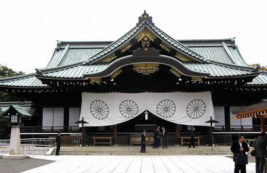 日本靖国神社供奉了三个中国人徐福蒋介石还有一个你想不到