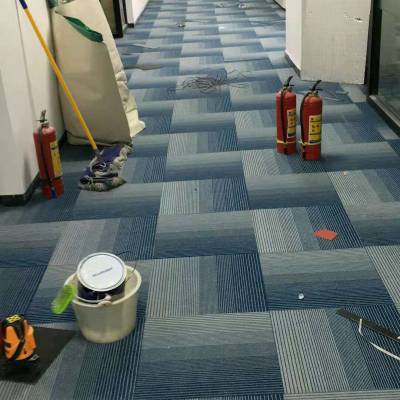 简约风办公地毯方块写字楼地毯隔音会议室地毯