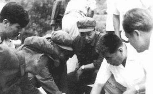 "东北二王"有多难抓?逼得政府出动三万警力,耗时7个月