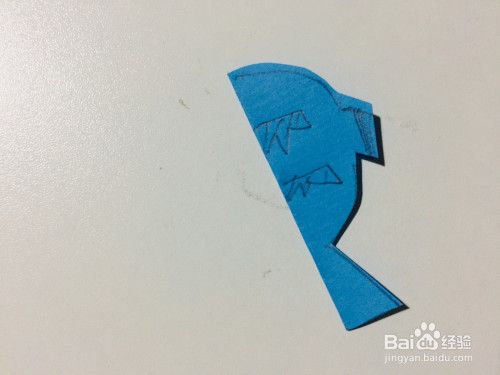 儿童剪纸——如何用彩纸剪鱼(2)