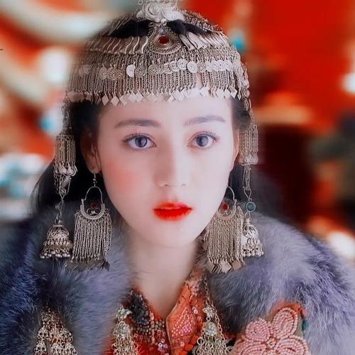 网易首页>网易号>正文申请入驻>《王的女人》白珊饰演的沈雪如,额饰和