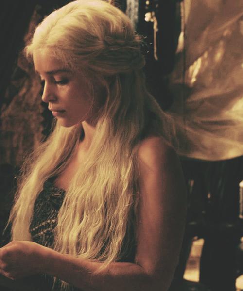 丹尼莉丝·坦格利安daenerys targaryen