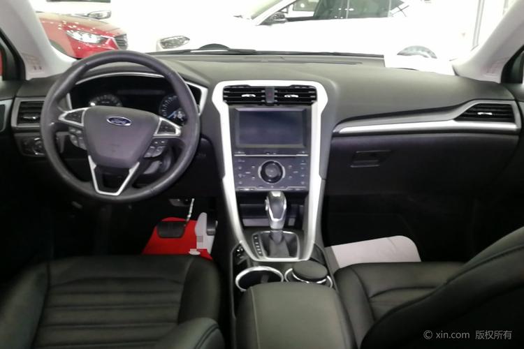 福特蒙迪欧完整中控台全景