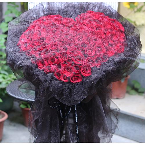 五二零99朵红玫瑰神秘黑纱心形花束鲜花速递全国表白求婚生日礼物北京