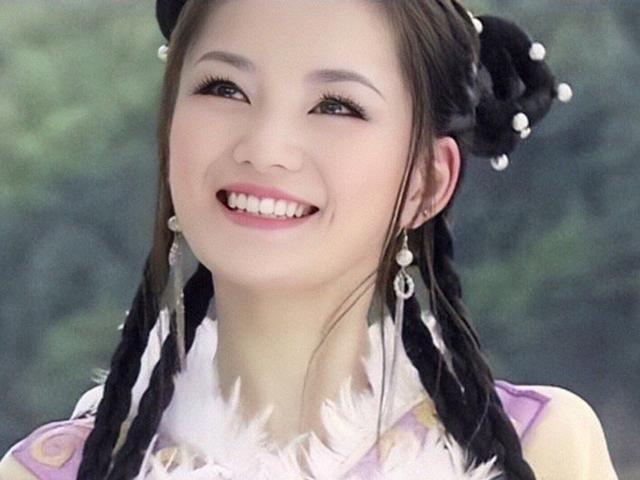 从《红苹果乐园》到《活佛济公》,馨子到底多有观众缘