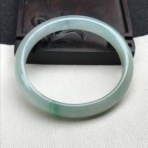 教你如何挑选符合显气质的翡翠手镯|镯子|豆种_网易