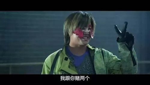 这个造型与以往安志杰的人物有着360度的反差,因为其阳光的外形,几乎