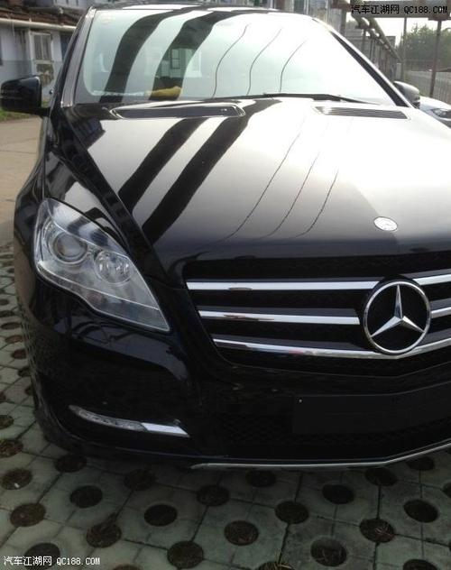 左侧车灯 引擎盖流线!