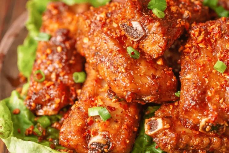 椒盐排骨的做法超香的椒盐蒜香排骨