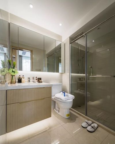 50㎡小户型loft公寓设计卫生间马桶现代简约卫生间设计图片赏析
