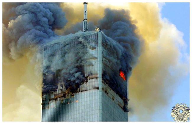 直击"911事件"现场:撞击瞬间燃起熊熊大火,图4男子从高楼跳下