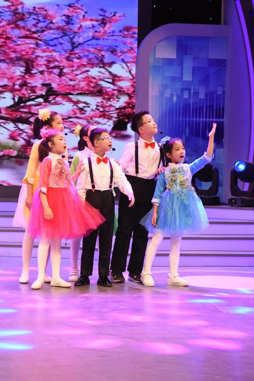 少儿朗诵口才班抢位啦!