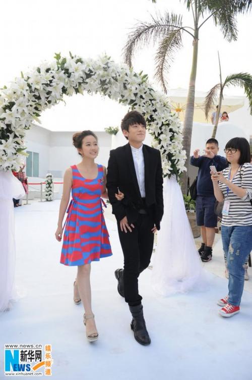 《夏日甜心》点击破4亿 陈翔刘美含获封最佳情侣