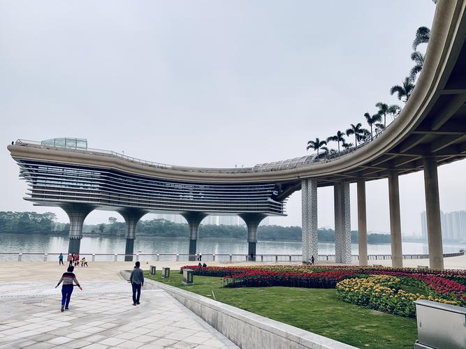 顺德中轴线公园金凤凰
