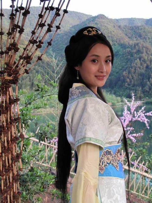  p>《白蛇后传》是2009年5月由 a target="_blank" href="/item/杭州