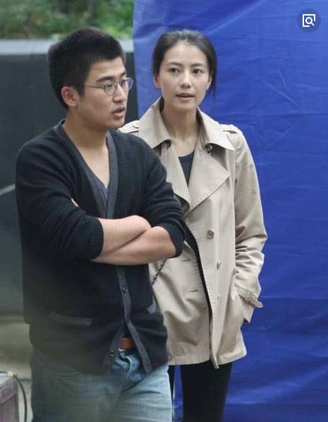 同是气质美女的韩雪高圆圆,素颜时,长相和气质差的不是一点!