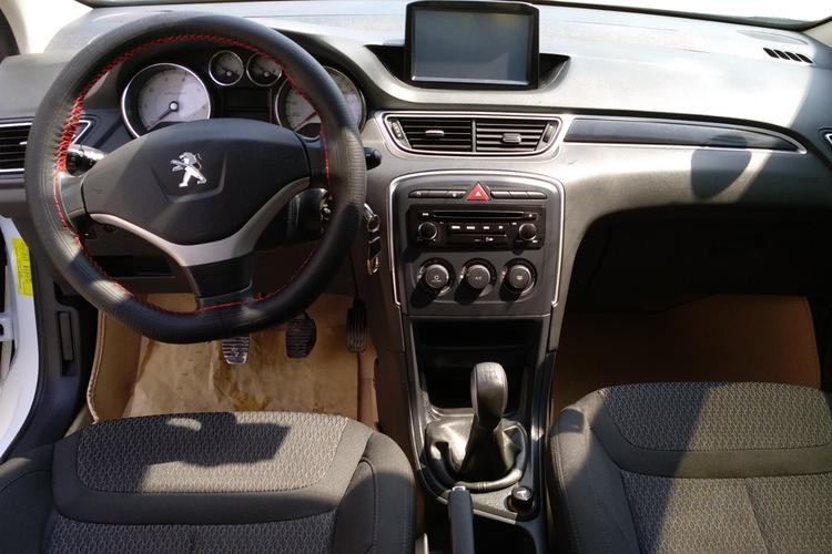 标致-308 2014款 乐享版 经典 1.6l 手动优尚型