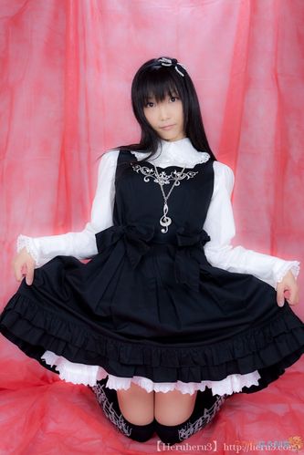 下限少女转型纯情小妹?莲妹2012年最新作品赏