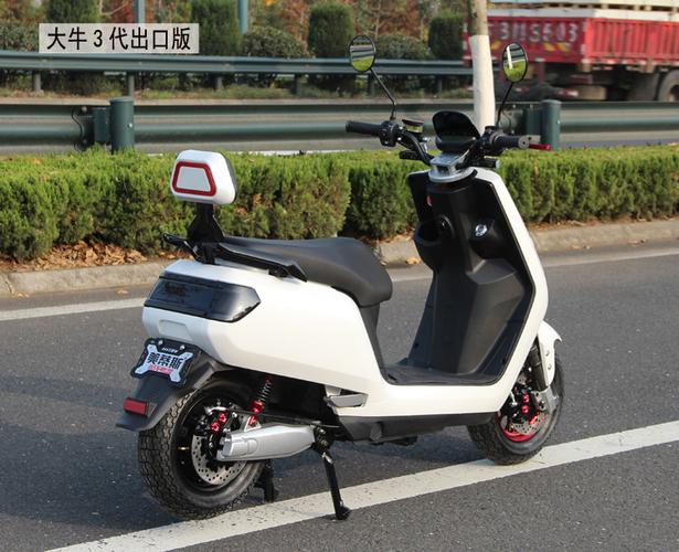 出口大牛电动车 小牛电摩厂家直销